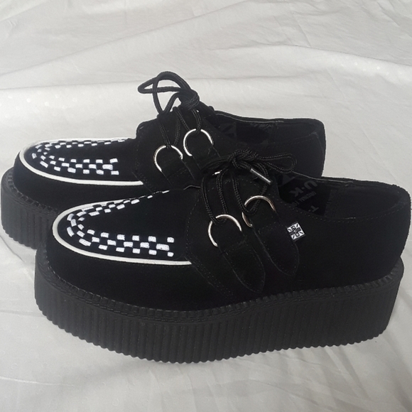 T.U.K Shoes - Original heavy rubber T.U.K  Creepers new in box